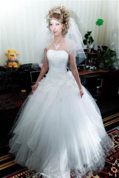 Лот: 460646. Фото: 1. Счастливое свадебное платье. Другое (свадебная мода)