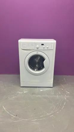 Лот: 21145143. Фото: 1. стиральная машина Indesit б/у... Стиральные машины