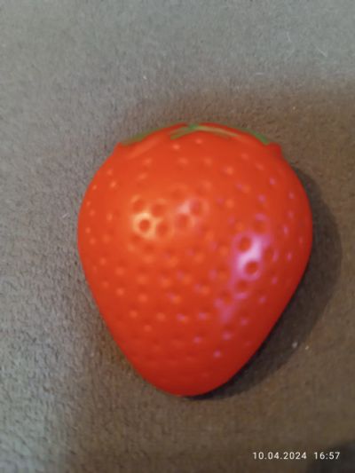 Лот: 21787774. Фото: 1. Клубника🍓 игрушка. Другое (игрушки)