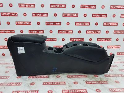 Лот: 20901062. Фото: 1. Подлокотник Nissan Qashqai J11... Двигатель и элементы двигателя