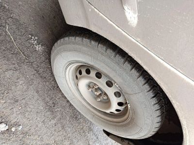 Лот: 17452464. Фото: 1. Диски 4шт R14 4х100 Honda с шинами... Шины на дисках