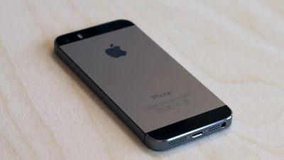 Лот: 4381276. Фото: 1. iPhone 5s, LTE, 16gb, space grey... Смартфоны