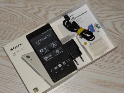 Лот: 10904090. Фото: 1. Sony Xperia Z5 dual. Смартфоны