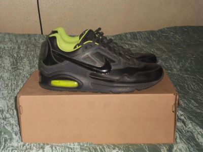 Лот: 3200664. Фото: 1. Кроссовки Nike. Срочно. Кеды, кроссовки, слипоны