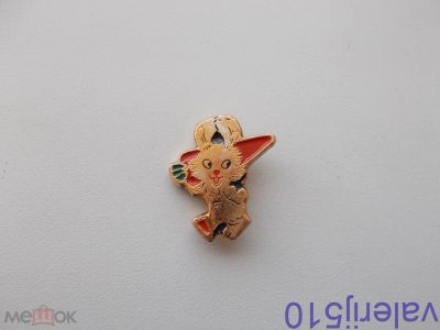Лот: 24571833. Фото: 1. Редкий значок !!! Заяц. Сувенирные