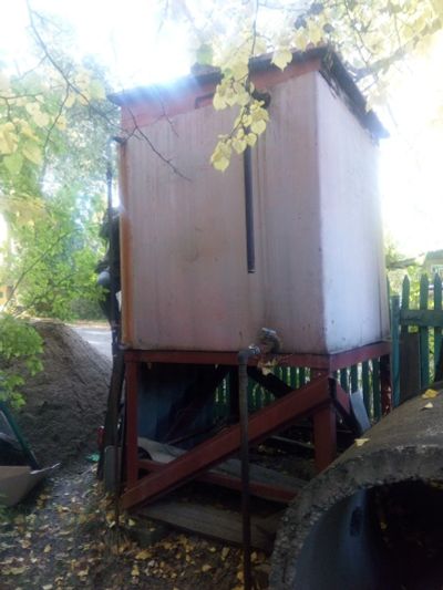 Лот: 14667931. Фото: 1. Бак водонапорный с подставкой. Баки, ёмкости