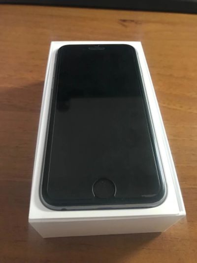 Лот: 10850265. Фото: 1. iPhone 6S (64) Space Gray (РСТ... Смартфоны