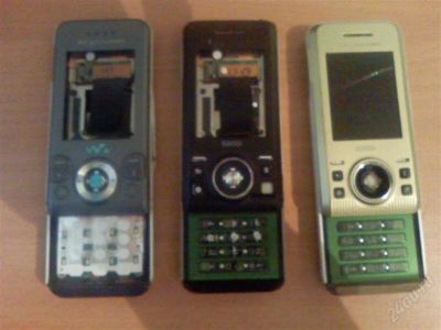 Лот: 912293. Фото: 1. 3 телефона Sony Ericsson. Кнопочные мобильные телефоны