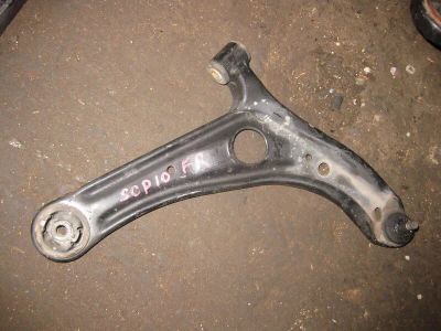 Лот: 20896134. Фото: 1. Рычаг подвески нижний Toyota Vitz... Ходовая, подвеска, рулевое управление
