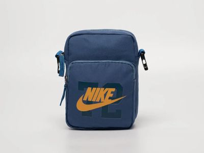 Лот: 24974139. Фото: 1. Наплечная сумка Nike. Сумки