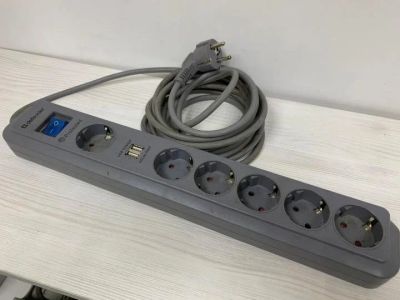 Лот: 16280316. Фото: 1. Удлинитель 6 розеток+USB вход... Удлинители, тройники, сетевые фильтры
