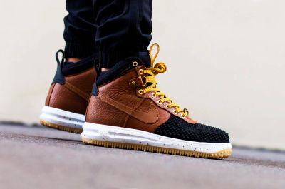 Лот: 10737758. Фото: 1. Nike Lunar Force 1 Duckboot. Кеды, кроссовки, слипоны
