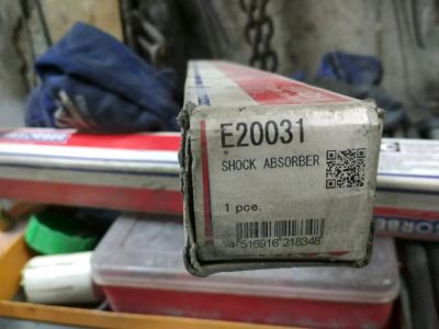 Лот: 11072207. Фото: 1. Амортизаторы задание Nissan ad... Ходовая, подвеска, рулевое управление