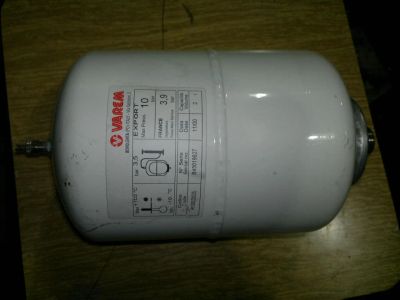 Лот: 4005204. Фото: 1. Бак мембранный Varem для гвс(2л... Другое (тепловое оборудование, климат)