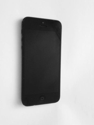 Лот: 9052496. Фото: 1. iPhone 5 64. Смартфоны