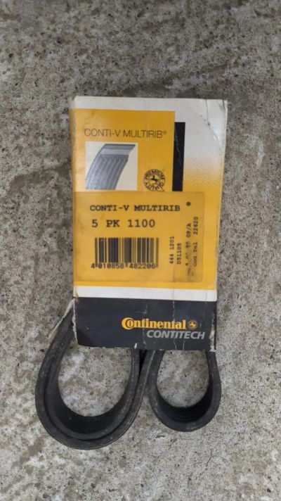 Лот: 20596032. Фото: 1. Ремень Continental 5PK1100 JD... Двигатель и элементы двигателя