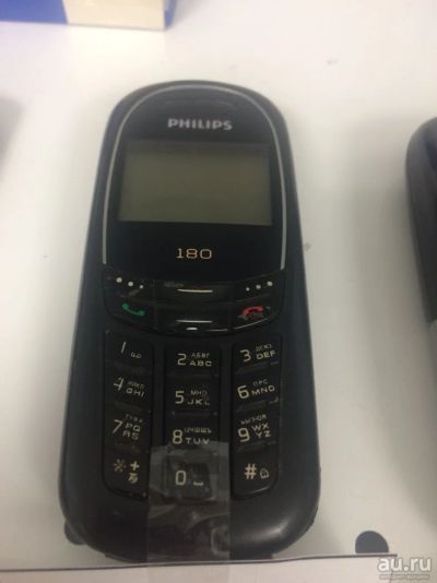 Лот: 9099179. Фото: 1. philips 180. Кнопочные мобильные телефоны