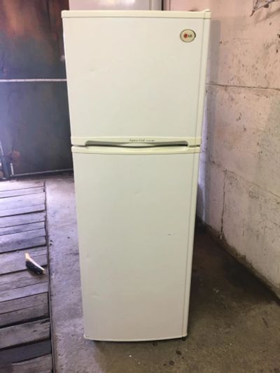 Лот: 9698146. Фото: 1. Холодильник LG (no frost). Холодильники, морозильные камеры