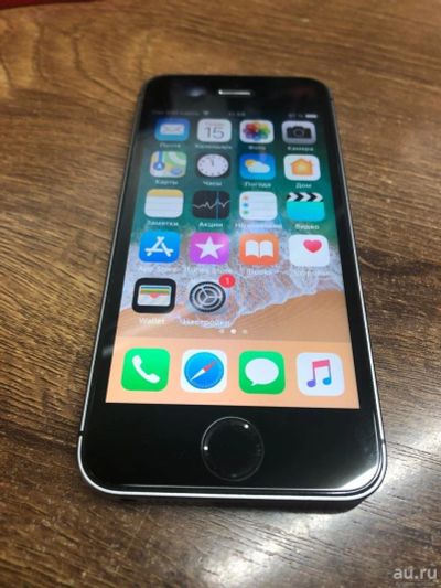 Лот: 13753656. Фото: 1. Смартфон Apple iPhone SE 32GB... Смартфоны
