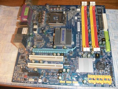 Лот: 10304647. Фото: 1. gigabyte ga-q35m-s2 с биосом... Материнские платы