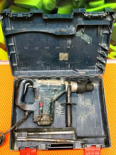 Лот: 25725245. Фото: 1. Перфоратор bosch. Электроинструмент