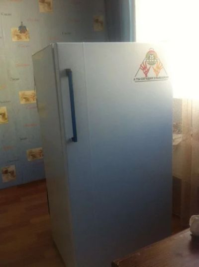 Лот: 3917542. Фото: 1. Холодильник Бирюса. Холодильники, морозильные камеры