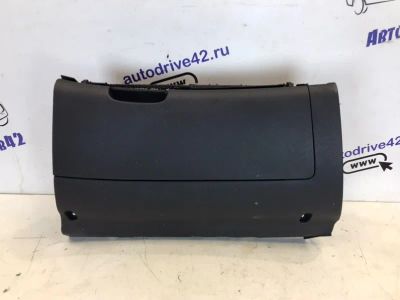 Лот: 21707354. Фото: 1. бардачок Skoda Octavia 1Z3. Расходные материалы