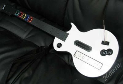 Лот: 1568001. Фото: 1. Nintendo Wii Гитара Guitar Hero... Аксессуары для игровых приставок, консолей, геймпады