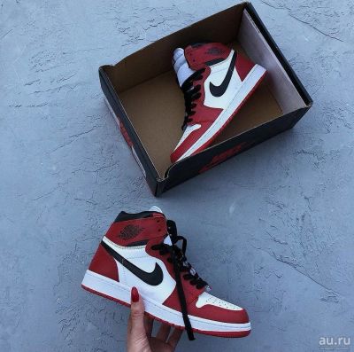 Лот: 13845318. Фото: 1. Купить Nike Air Jordan 1 Retro. Кеды, кроссовки, слипоны