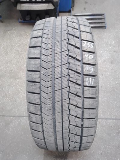 Лот: 25383630. Фото: 1. 1шт 255-40-19 Bridgestone Blizzak... Шины