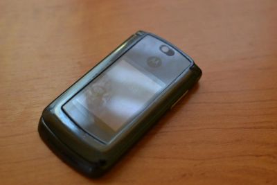 Лот: 3963058. Фото: 1. Motorola RAZR V8. Кнопочные мобильные телефоны