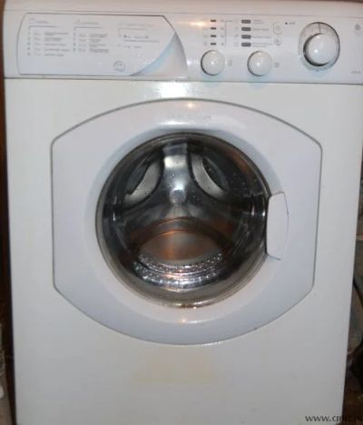 Лот: 7306970. Фото: 1. Продам стиральную машинку Ariston... Стиральные машины