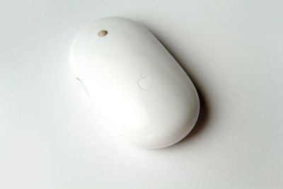Лот: 9780722. Фото: 1. Apple Mighty Mouse. Клавиатуры и мыши