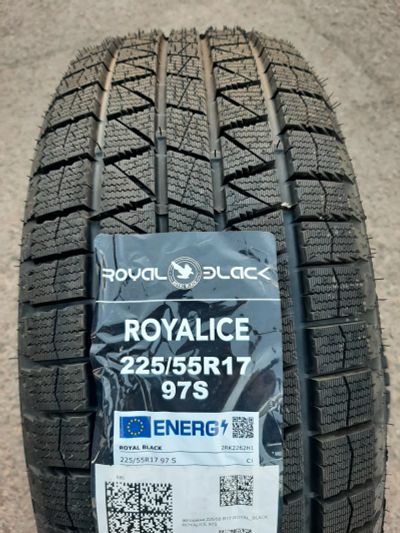 Лот: 20905135. Фото: 1. 225/55 R17 97S "Royal Black Royal... Шины