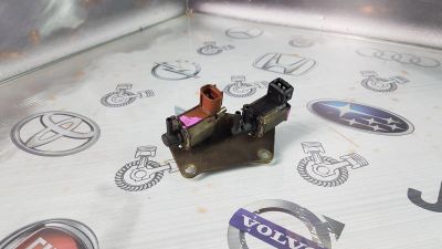 Лот: 23585609. Фото: 1. Вакуумный клапан Mitsubishi Lancer... Другое (автозапчасти)