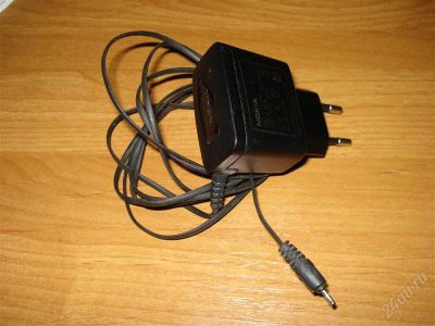 Лот: 945223. Фото: 1. зарядное устройство на Nokia. Зарядные устройства, блоки питания, адаптеры сетевые для смартфонов