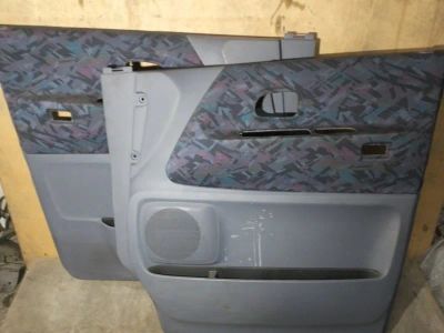 Лот: 21397162. Фото: 1. обшивка двери Toyota Town Ace... Двигатель и элементы двигателя