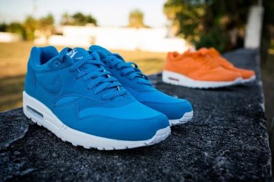 Лот: 14958263. Фото: 1. Кроссовки Nike Air Max 1 синие. Кеды, кроссовки, слипоны