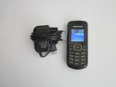 Лот: 20044265. Фото: 1. Мобильный телефон Samsung GT-E1080i... Кнопочные мобильные телефоны