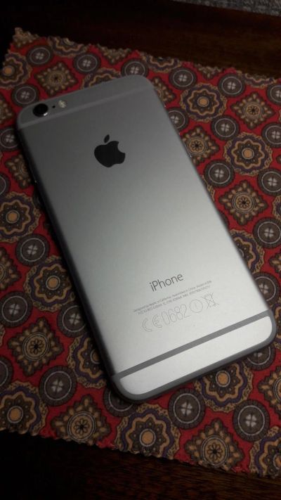 Лот: 8791573. Фото: 1. Iphone 6 64gb silver. Смартфоны