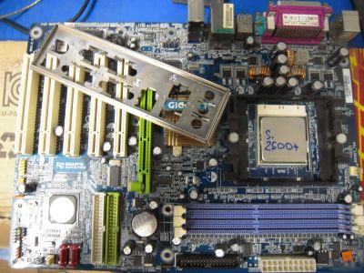 Лот: 5396205. Фото: 1. Мать GigaByte GA-K8VT800 Socket... Материнские платы