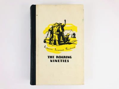Лот: 23278149. Фото: 1. The Roaring Nineties. The story... Другое (литература, книги)