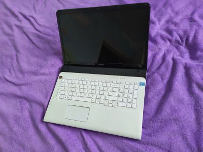 Лот: 15758764. Фото: 1. Ноутбук Sony VAIO SVE1713L1RW... Ноутбуки