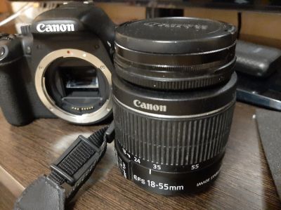 Лот: 15205333. Фото: 1. Фотоаппарат Canon 550d. Цифровые зеркальные