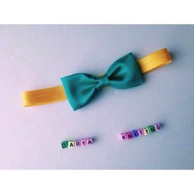 Лот: 6698727. Фото: 1. Повязка желтая с зеленым бантом. Аксессуары