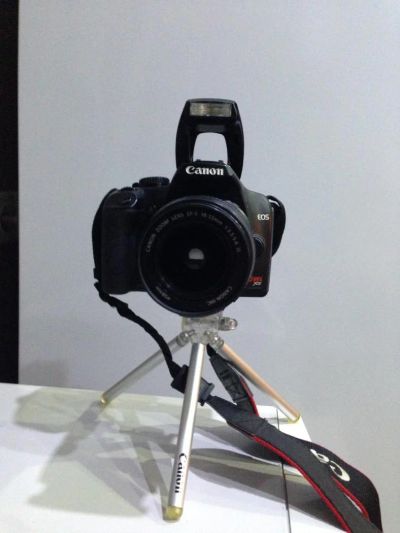 Лот: 3997548. Фото: 1. Canon 1000d Kit (возможен обмен... Цифровые зеркальные