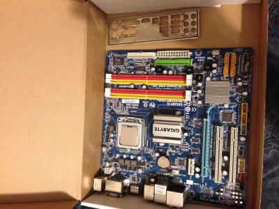 Лот: 4169032. Фото: 1. Материнская плата gigabyte s775... Материнские платы