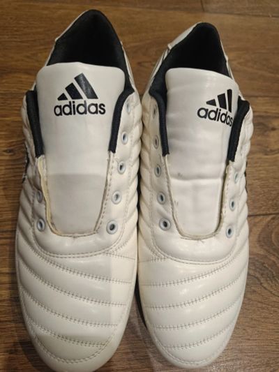 Лот: 25520646. Фото: 1. Футбольные бутсы 44 размер adidas. Кеды, кроссовки, слипоны