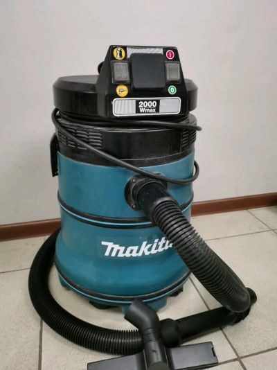 Лот: 16992490. Фото: 1. строительный пылесос Makita 440. Другое (строительные материалы)