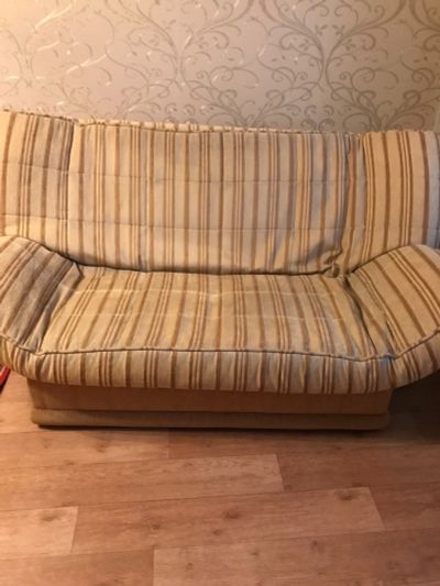 Лот: 12115963. Фото: 1. Диван + кресло + пуфик все раскладывается. Диваны